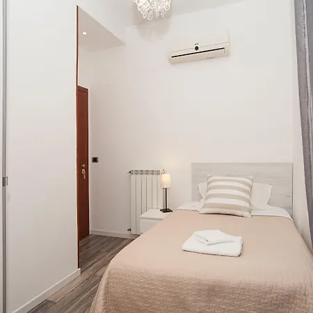 Magicfiverooms 3* Roma