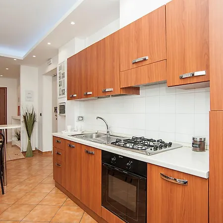 Magicfiverooms Guest house 3*