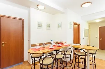 Magicfiverooms 3* Rome