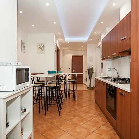 Guest house Magicfiverooms 3*
